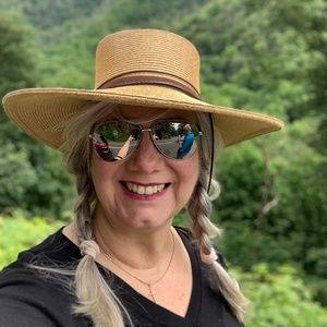 Meet your Posher, Jill